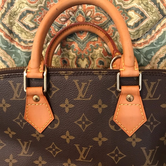 Authentic Louis Vuitton Alma PM Monogram - Picture 3 of 8